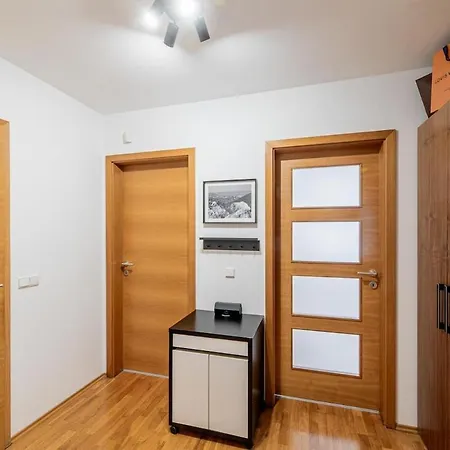 Luxury 65m - Private Terrace Apartment